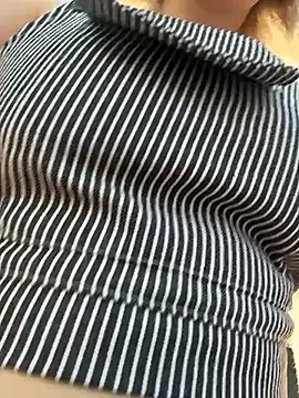 RonnieKiss online show from March 25, 2026, 10:03 am