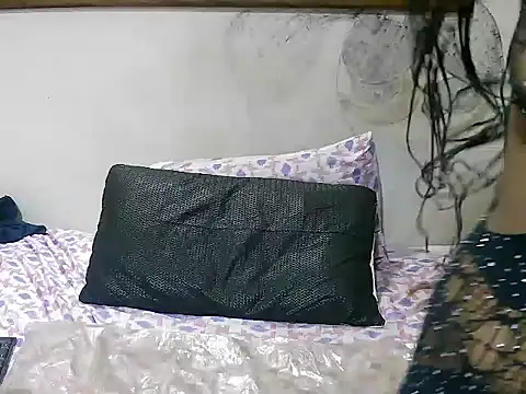 Snapshot of BootyQueenxx12 chatting on September 23, 2025, 10:22 am BootyQueenxx12 online show from September 23, 2025, 10:22 am