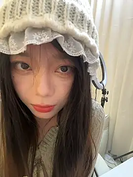 AZ37866 online show from November 12, 2025, 1:54 am