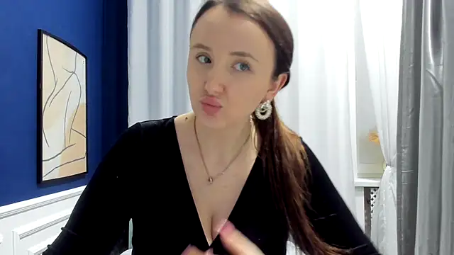 LilaWinks online show from December 21, 2025, 3:47 pm