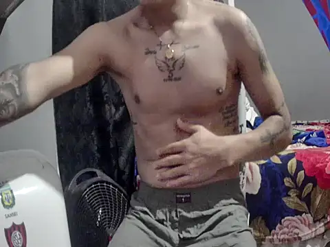 Snapshot of Miguel19971 chatting on September 24, 2025, 12:07 am Miguel19971 online show from September 24, 2025, 12:07 am