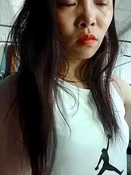 Snapshot of Minssara20 chatting on October 10, 2025, 1:17 am Minssara20 online show from October 10, 2025, 1:17 am