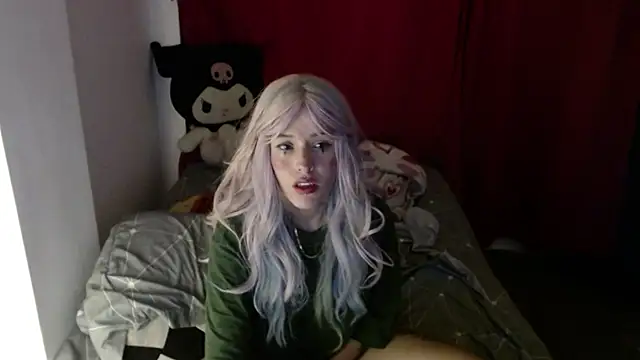 Emmy  Smith online show from September 26, 2025, 7:04 am