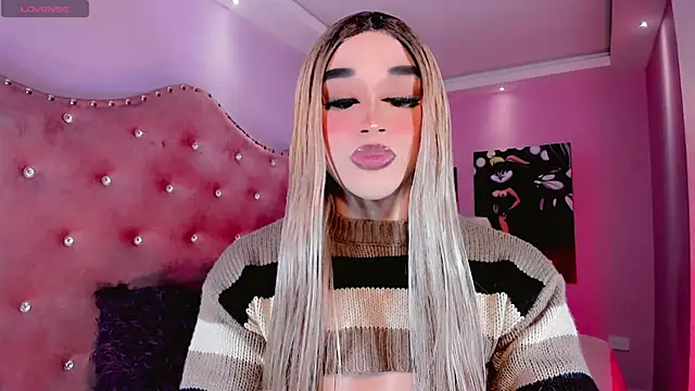 Snapshot of _IsabellaRousse chatting on January 9, 2026, 12:23 pm IsabellaRousse online show from January 9, 2026, 12:23 pm