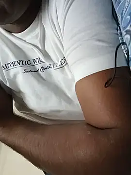 ROXX121 online show from October 7, 2025, 6:31 pm