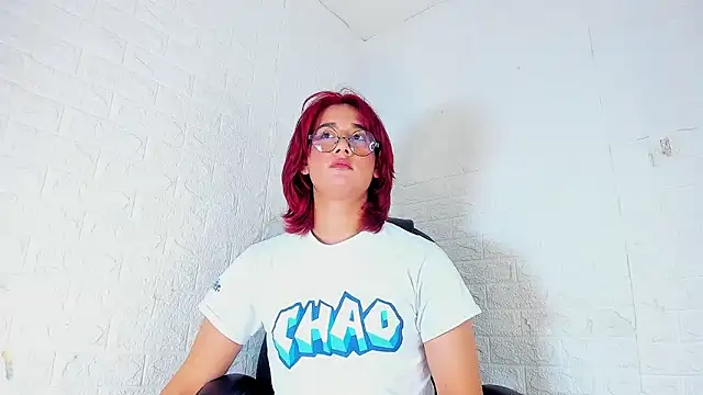 Snapshot of Marian_Cristal chatting on January 12, 2026, 3:13 am Marian Cristal online show from January 12, 2026, 3:13 am