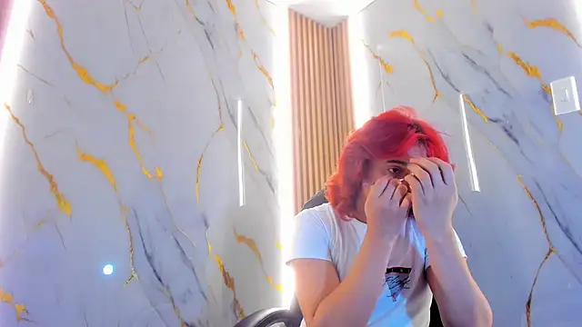 Snapshot of Marian_Cristal chatting on February 8, 2026, 4:10 am Marian Cristal online show from February 8, 2026, 4:10 am