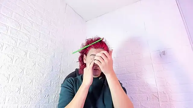 Snapshot of Marian_Cristal chatting on January 7, 2026, 3:33 am Marian Cristal online show from January 7, 2026, 3:33 am