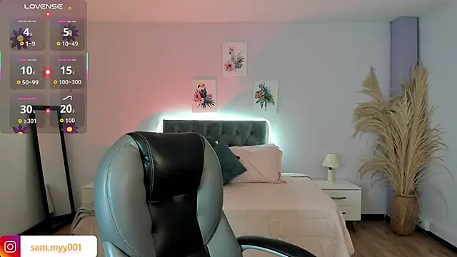 Samara Hilton 2 online show from November 11, 2025, 6:36 pm