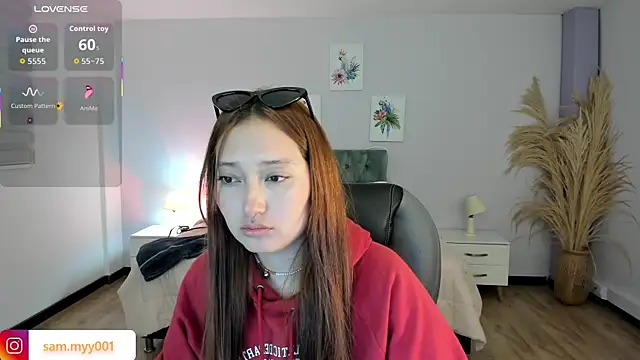 Samara Hilton 2 online show from November 10, 2025, 7:30 pm