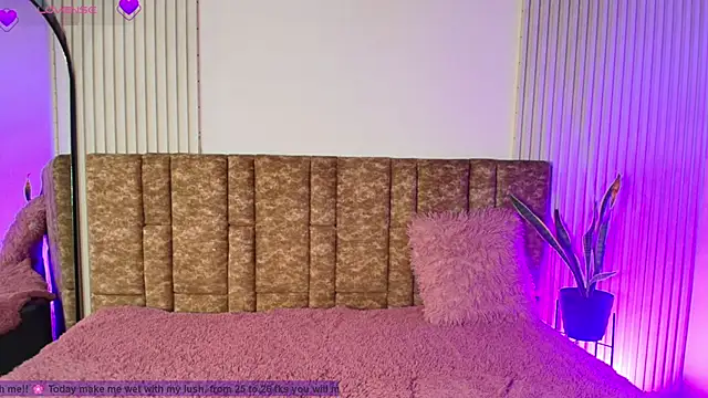 Missdionne curly online show from March 2, 2026, 11:17 am