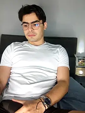 Mason grey online show from November 20, 2025, 10:27 am