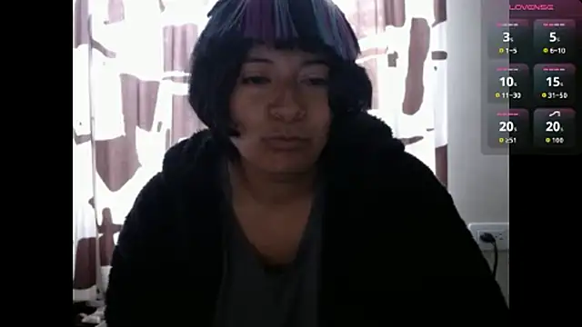 Snapshot of Acelinrose chatting on July 13, 2026, 12:26 pm Acelinrose online show from July 13, 2026, 12:26 pm