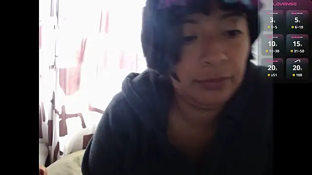 Snapshot of Acelinrose chatting on July 2, 2026, 5:30 pm Acelinrose online show from July 2, 2026, 5:30 pm