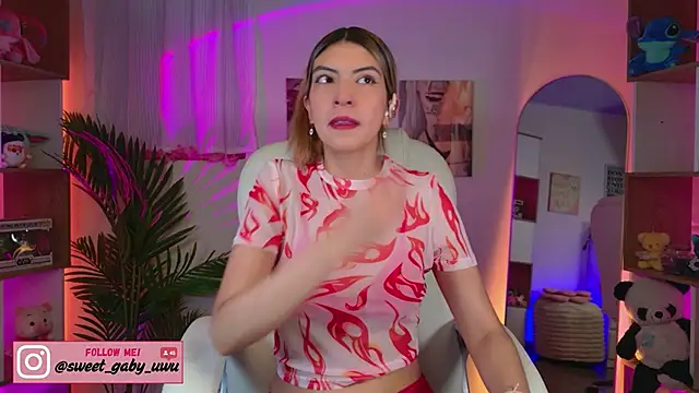 gaby uwu  online show from November 26, 2025, 1:49 am