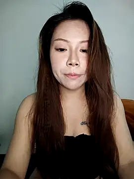 Snapshot of -Bianca- chatting on November 10, 2025, 2:55 pm -Bianca- online show from November 10, 2025, 2:55 pm