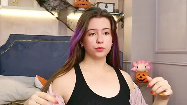 Snapshot of Akira_Halls chatting on October 23, 2025, 7:18 am Akira Halls online show from October 23, 2025, 7:18 am