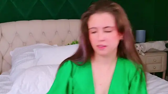 Snapshot of Akira_Halls chatting on November 20, 2025, 6:41 pm Akira Halls online show from November 20, 2025, 6:41 pm