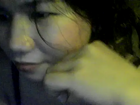 Hot aya0516 online show from October 25, 2025, 8:31 pm