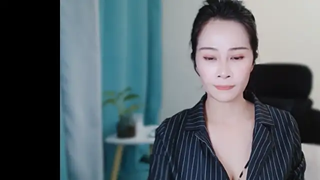 Snapshot of cfxc0317 chatting on December 3, 2025, 12:26 pm cfxc0317 online show from December 3, 2025, 12:26 pm