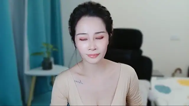 Snapshot of cfxc0317 chatting on December 15, 2025, 12:22 pm cfxc0317 online show from December 15, 2025, 12:22 pm