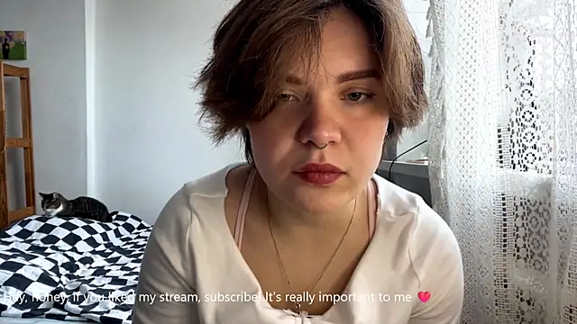 Snapshot of SabrinaFolts chatting on September 24, 2025, 9:05 am SabrinaFolts online show from September 24, 2025, 9:05 am