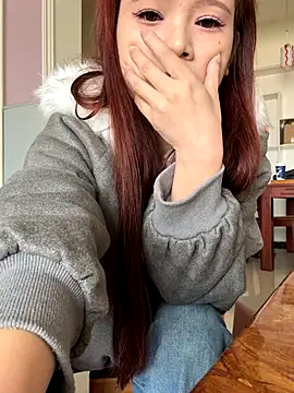 YY-27 online show from December 1, 2025, 4:46 am