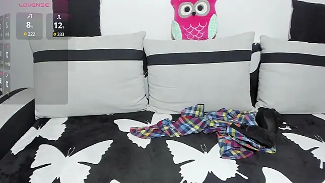 Snapshot of MayaBlowsXYou chatting on November 19, 2025, 5:40 am MayaBlowsXYou online show from November 19, 2025, 5:40 am