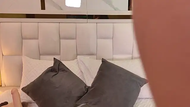 Snapshot of samanthaa_sm chatting on December 14, 2025, 11:38 am samanthaa sm online show from December 14, 2025, 11:38 am