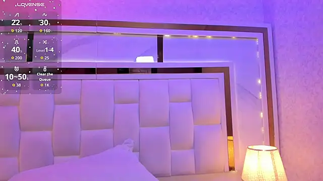 Snapshot of samanthaa_sm chatting on November 10, 2025, 11:37 am samanthaa sm online show from November 10, 2025, 11:37 am