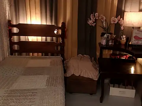 Jastine hunk online show from February 22, 2026, 4:30 pm