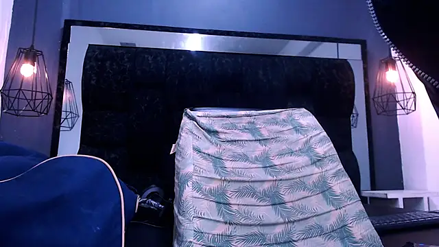 Daniel delux  online show from November 29, 2025, 1:22 pm