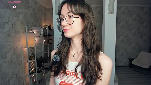 Snapshot of ReneeLippeatt chatting on November 14, 2025, 7:28 pm ReneeLippeatt online show from November 14, 2025, 7:28 pm