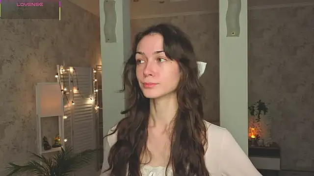 Snapshot of ReneeLippeatt chatting on October 8, 2025, 7:36 pm ReneeLippeatt online show from October 8, 2025, 7:36 pm