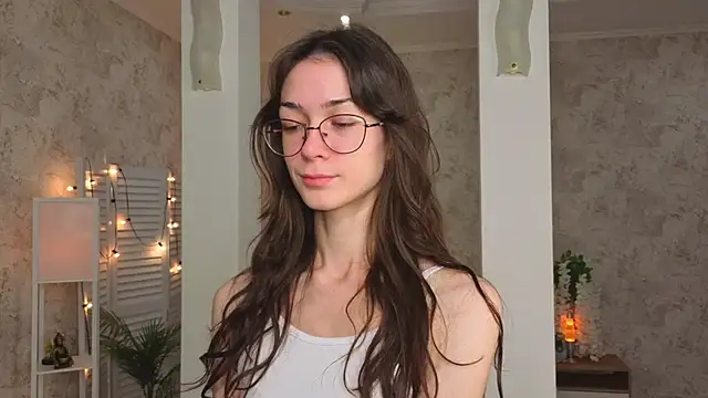 Snapshot of ReneeLippeatt chatting on October 4, 2025, 7:26 pm ReneeLippeatt online show from October 4, 2025, 7:26 pm