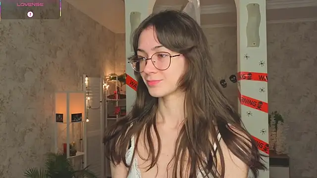 Snapshot of ReneeLippeatt chatting on November 1, 2025, 7:08 pm ReneeLippeatt online show from November 1, 2025, 7:08 pm