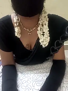 jasminetaml online show from November 6, 2025, 8:13 pm