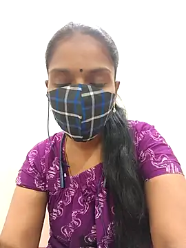 Snapshot of Tamil_Yalini12 chatting on December 16, 2025, 9:13 am Tamil Yalini12 online show from December 16, 2025, 9:13 am