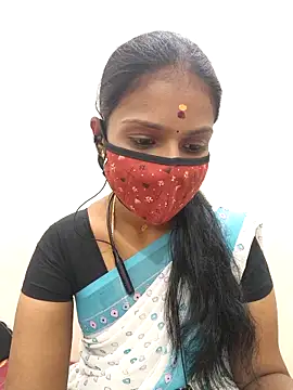 Snapshot of Tamil_Yalini12 chatting on November 20, 2025, 11:33 am Tamil Yalini12 online show from November 20, 2025, 11:33 am