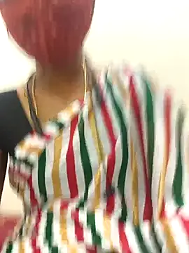 Snapshot of Tamil_Yalini12 chatting on December 1, 2025, 4:02 am Tamil Yalini12 online show from December 1, 2025, 4:02 am