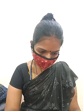 Snapshot of Tamil_Yalini12 chatting on November 22, 2025, 8:57 am Tamil Yalini12 online show from November 22, 2025, 8:57 am