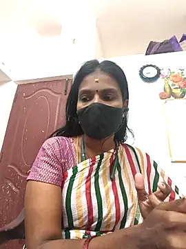 Tamil Yalini12 online show from May 9, 2026, 3:10 am