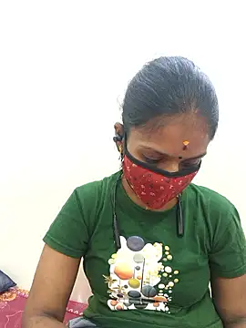 Snapshot of Tamil_Yalini12 chatting on November 24, 2025, 9:15 pm Tamil Yalini12 online show from November 24, 2025, 9:15 pm