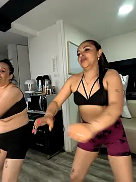 Alisson Stonee online show from April 11, 2026, 7:17 pm