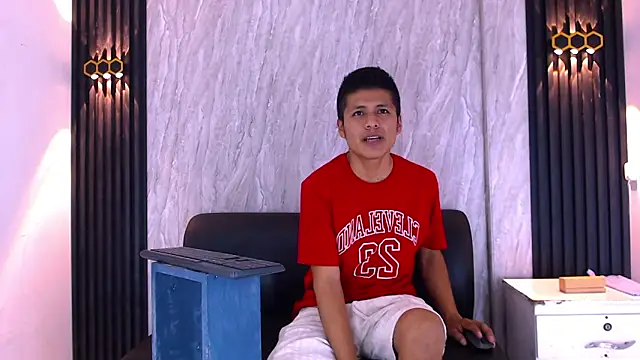 marcus hans  online show from November 22, 2025, 8:08 pm