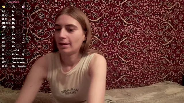 ivetabloom online show from November 29, 2025, 3:45 pm