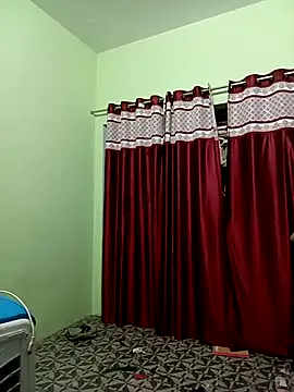 School medam online show from November 28, 2025, 3:34 pm