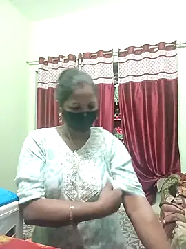 School medam online show from November 28, 2025, 12:11 am