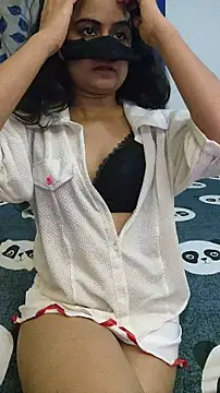 hotestfantasy online show from December 5, 2025, 6:17 pm