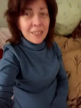 Snapshot of MARYNAMilff chatting on October 20, 2025, 10:38 am MARYNAMilff online show from October 20, 2025, 10:38 am
